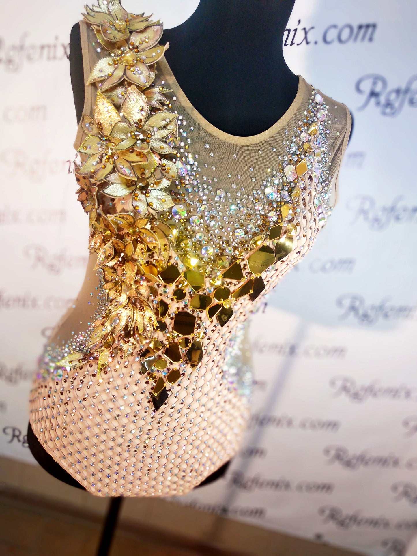 Modelo "oro de lujo"