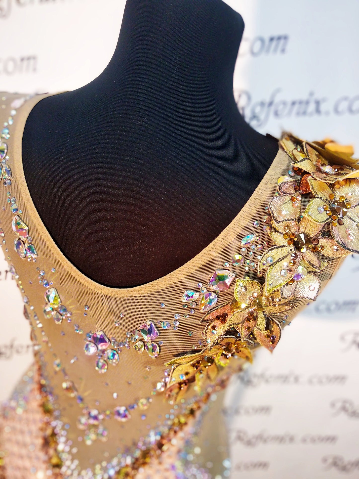Modelo "oro de lujo"