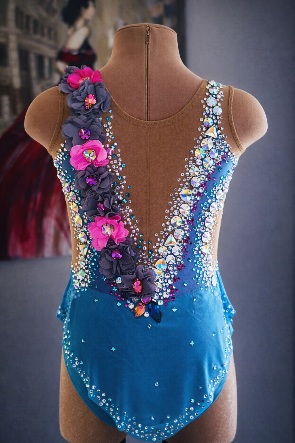 In Stock Rhythmic Gymnastics Leotard “Gorgeous Gray” – Height 125–130 cm