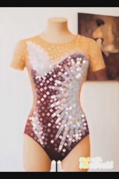 Model "Radiant Garnet"